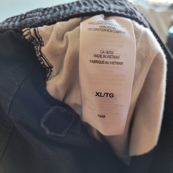 Levi's Slim Fit Shorts for boys black size XL - Picture 9 of 11